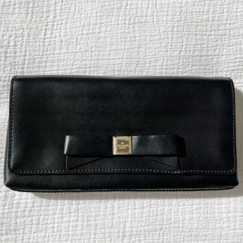 Kate Spade Smooth Leather w/Bow Clutch